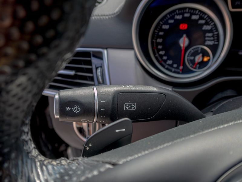 Mercedes-Benz GLE (2019) ČR 3.0D 190KW – AMG Edition - fotka 19 z 45