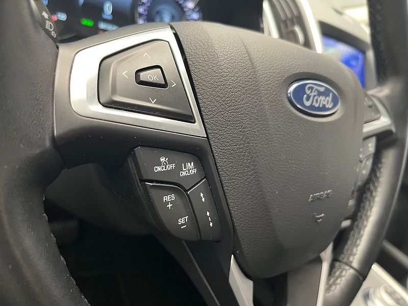 Ford S-MAX 2.5 Duratec HEV TITANIUM - fotka 19 z 64