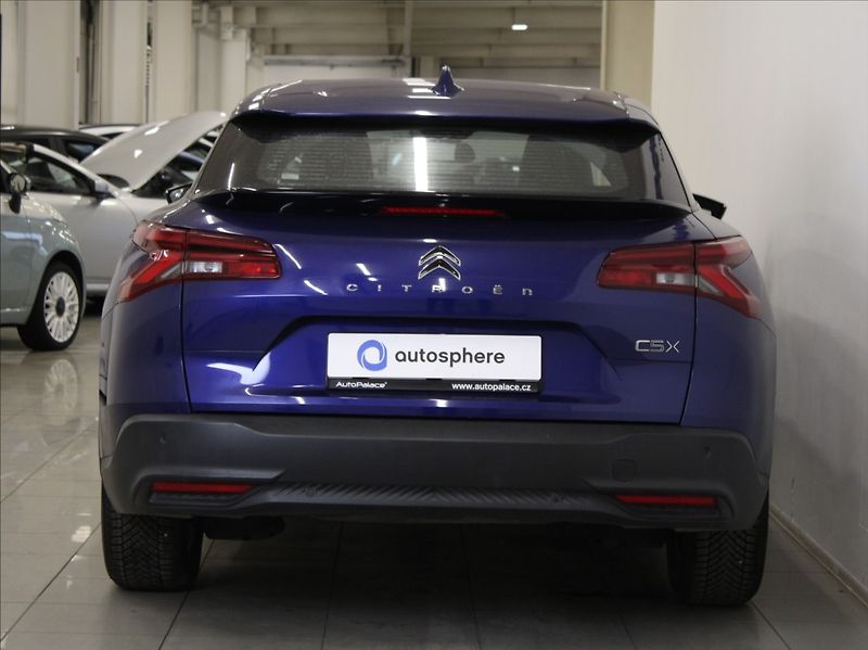 Citroën C5 X 1,2 PT 96kW PLUS VÝPRODEJ! - fotka 4 z 22