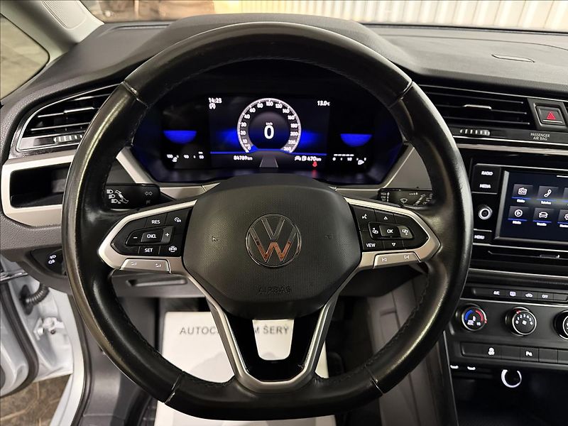 Volkswagen Touran 2.0TDI 2XKOLA 1MAJITEL 84KM! - fotka 16 z 37