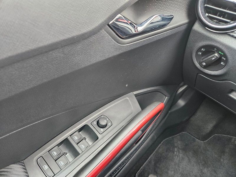 Škoda Fabia (2025) Monte Carlo TSI 85/1.0 A7F - fotka 22 z 28