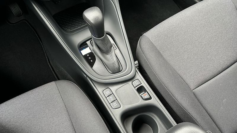 Mazda 2 Hybrid (2025) 1.5 Prime-line - fotka 13 z 19