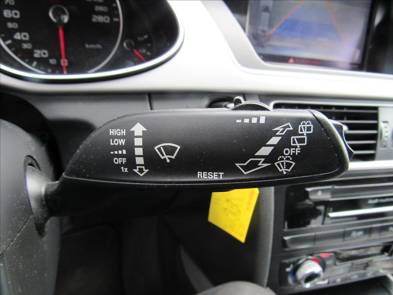 Audi A4 Avant 2,0 TDi 130KW Attraction - fotka 22 z 36