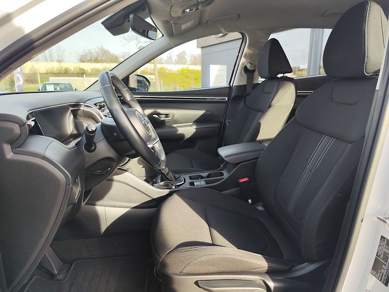 Hyundai Tucson 1.6 T-GDI/110kW Comfort - fotka 14 z 30