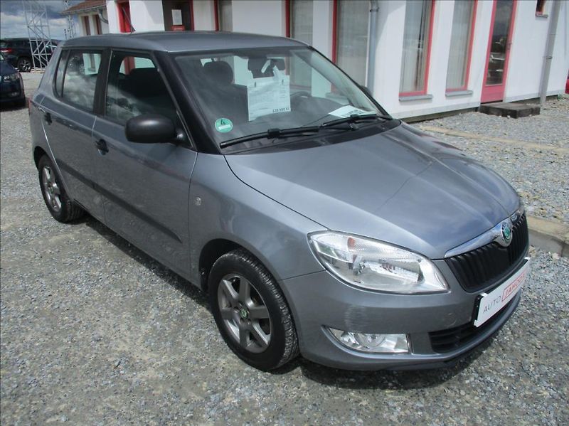 Škoda Fabia 1,4 i 16v, klima,servis,tažné, - fotografie inzerátu