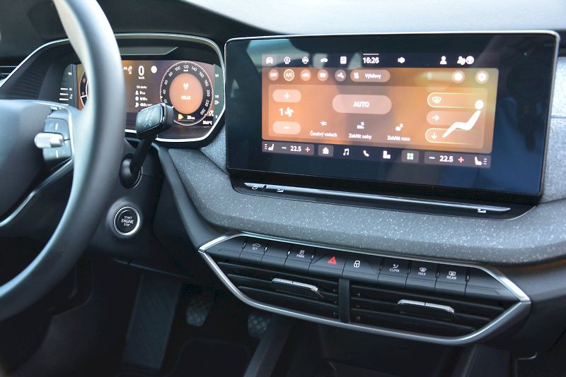 Škoda Octavia (2025) Combi 1.5 TSI 110 kW TOP Selec - fotka 22 z 26