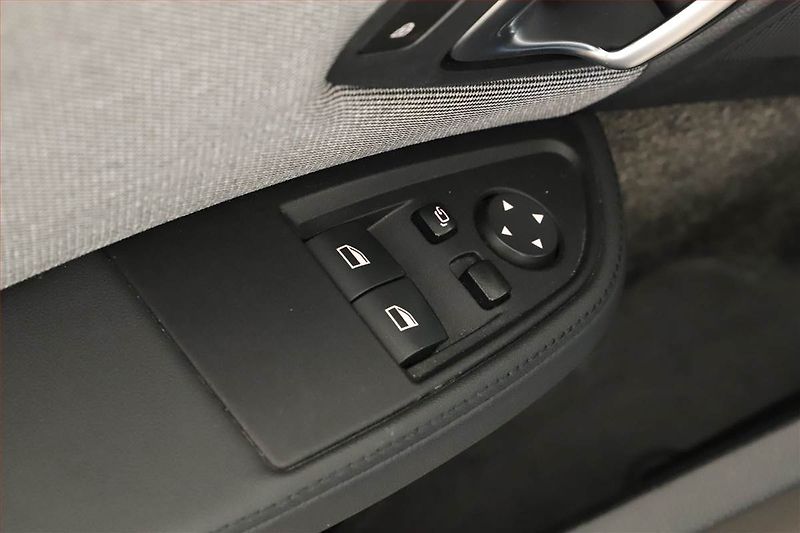 BMW i3 (2021) 120Ah BEV, SoH 91% - fotka 10 z 17