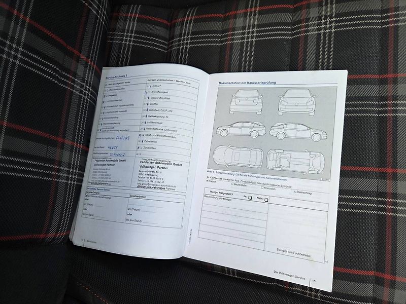 Volkswagen Golf 2.0 GTI - fotka 41 z 49