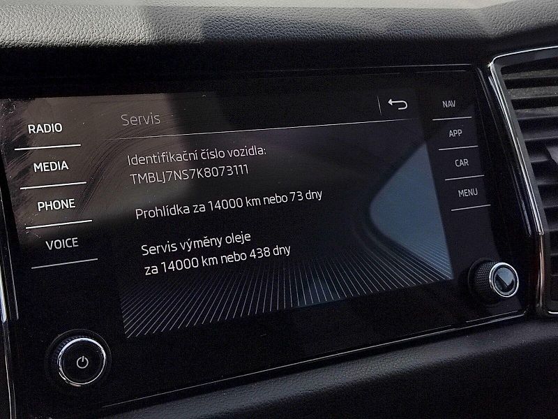 Škoda Kodiaq (2019) Style 2,0 Tdi 110 Kw 4x4 DSG - fotka 9 z 37