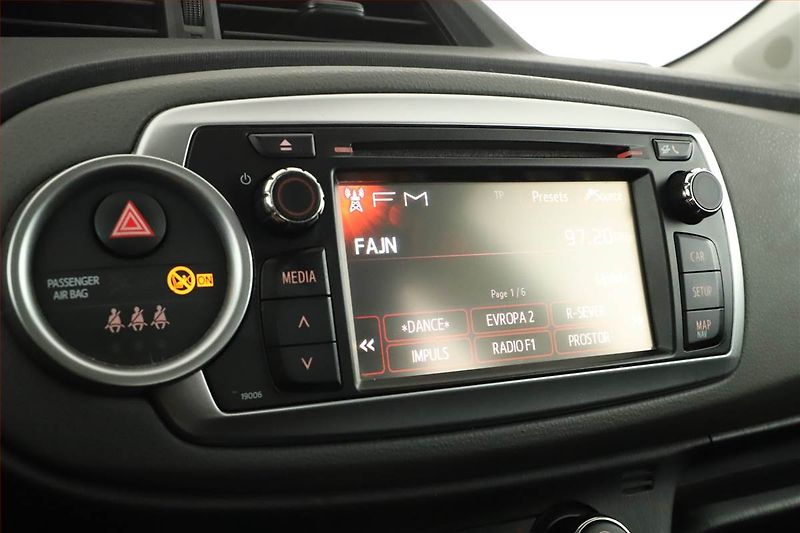 Toyota Yaris (2012) 1.33 Dual VVT-i, Automat - fotka 12 z 13