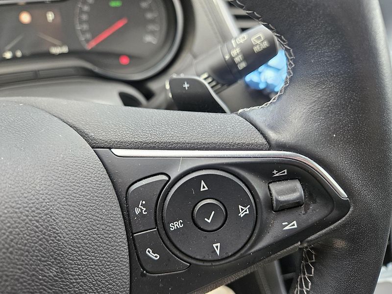 Opel Grandland X (2020) Plug-In Hybrid 200 4x4 EAT8 - fotka 24 z 31