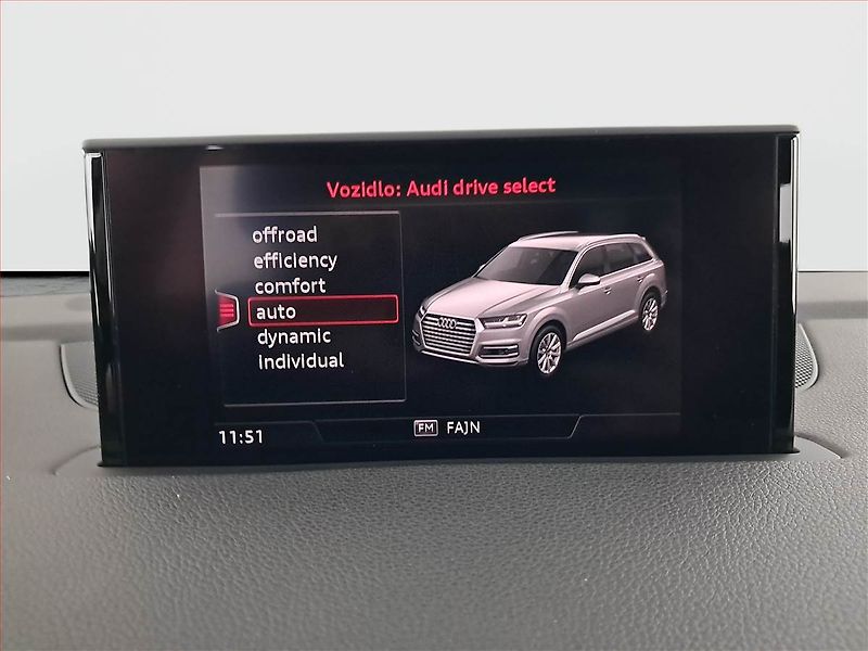 Audi Q7 (2016) 3.0 TDI - fotka 27 z 28