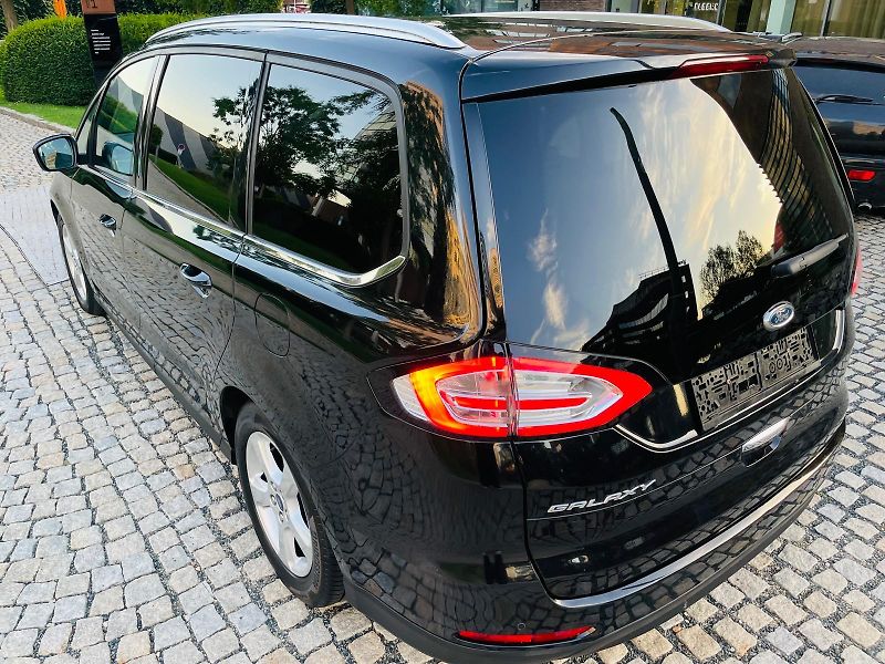 Ford Galaxy 2.0TDCi MANUÁL 7MÍST VÝHŘEV - fotka 18 z 57