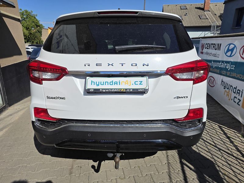 SsangYong Rexton 2.2-4x4-TAŽNÉ 3t-AUTOMAT - fotka 8 z 14