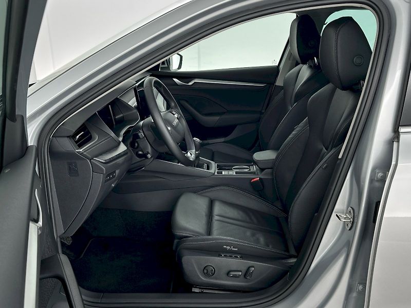 Škoda Octavia (2025) 1.5TSI 110kW Exclusive Selecti - fotka 7 z 33