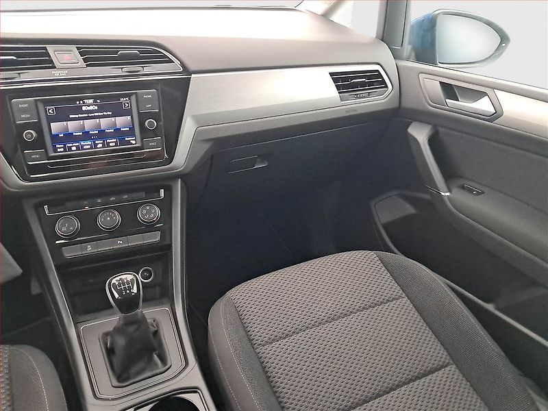 Volkswagen Touran (2022) Comfortline 2.0 TDI - fotka 8 z 17