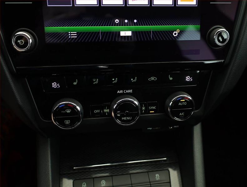 Škoda Octavia (2017) RS 2.0 TDI 4x4 DSG, 4X4 - fotka 13 z 21