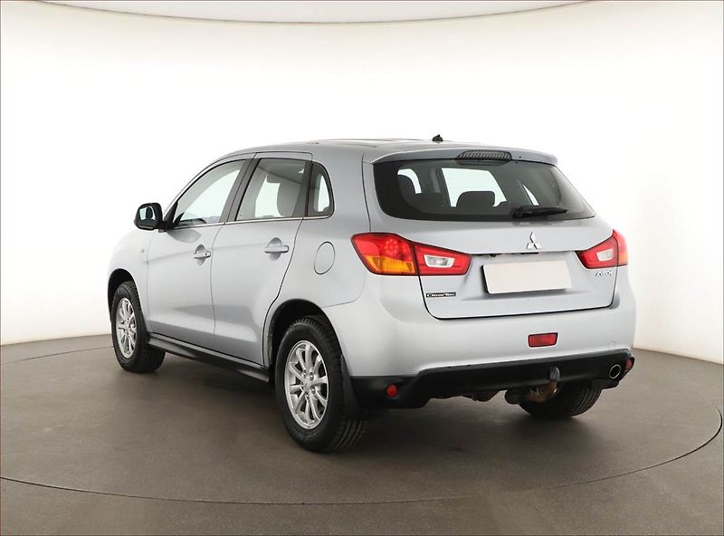 Mitsubishi ASX (2013) 1.8 DI-D MIVEC, 4X4, ČR,1.maj - fotka 4 z 16