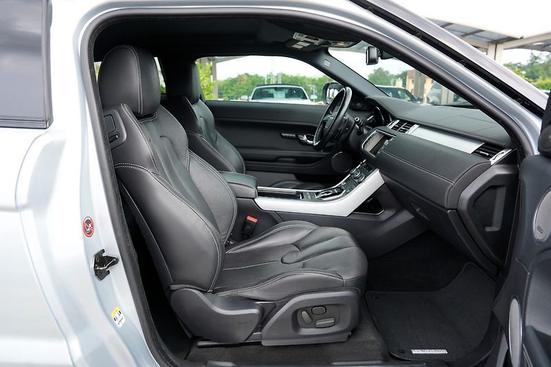 Land Rover Range Rover Evoque 2.2 TD4  R-Dynamic/AT/kůže - fotka 29 z 41