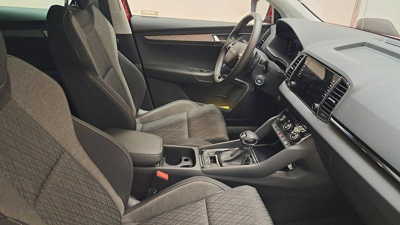 Škoda Karoq (2025) Top Selection 1,5 TSI 110 kW - fotka 14 z 22