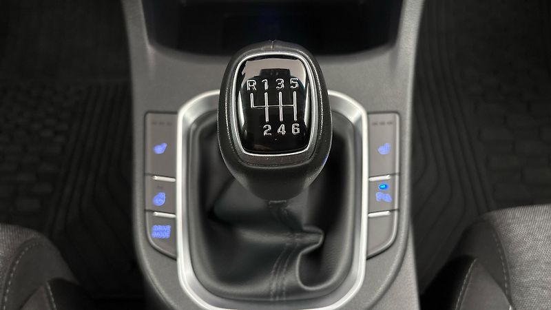 Hyundai i30 1.5 T-GDI Smart Kombi - fotka 22 z 23