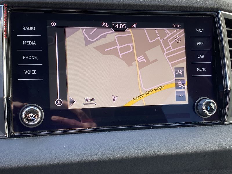 Škoda Karoq (2021) 2.0 TDi 4X4, Clever, DSG, TZ - fotka 15 z 17