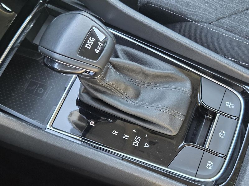 Škoda Kodiaq 2,0 TSi DSG 4x4 Tažné Style Pr - fotka 21 z 26