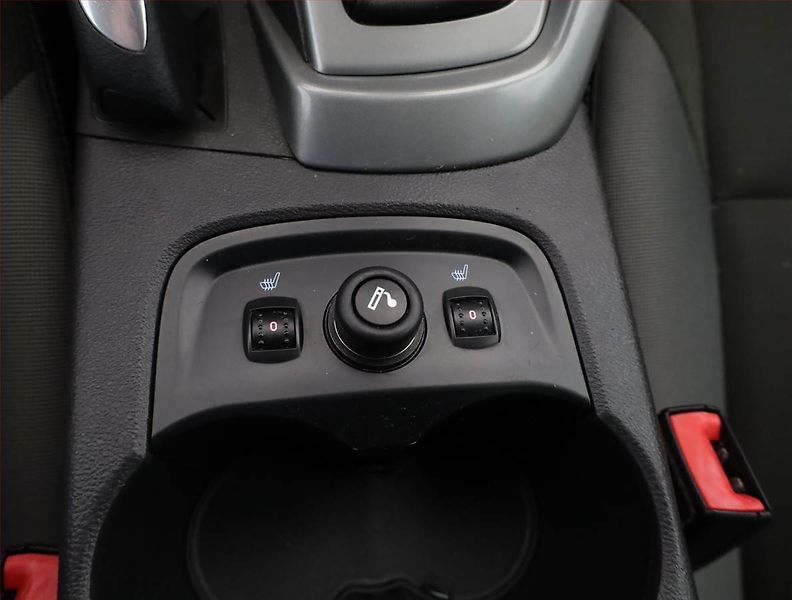 Ford Focus (2011) 1.6 TDCi, nová STK, Tažné - fotka 12 z 16