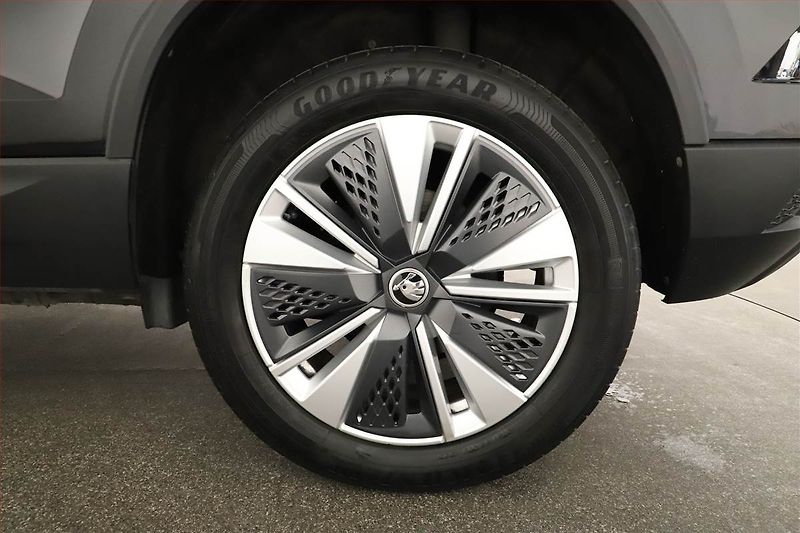 Škoda Karoq (2022) 1.5 TSI - fotka 16 z 16