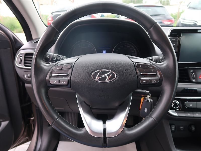 Hyundai i30 1,0 T-GDi,88kW,Comfort,NovéČR - fotka 16 z 28