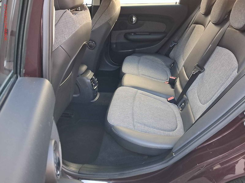 Mini Clubman (2016) 1.5i, AC, navi, park.asist - fotka 10 z 18