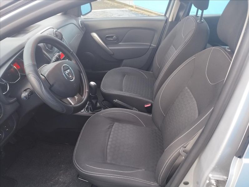 Dacia Sandero 1,2 Mpi 1maj,servis jen - fotka 7 z 14