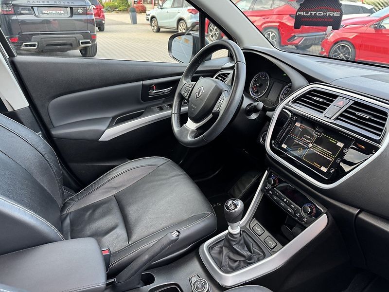 Suzuki SX4 S-Cross (2018) 1.4i BoosterJet AWD LED Navi - fotka 19 z 50