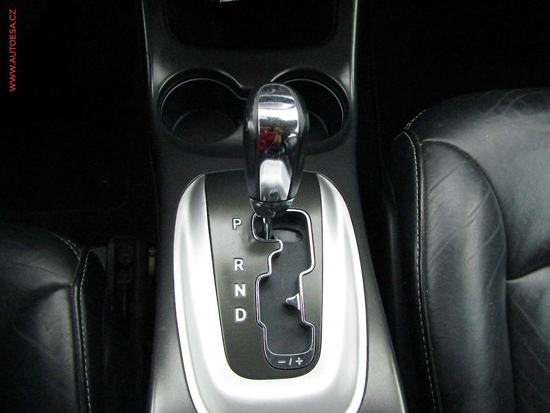 Fiat Freemont (2014) 2.0 Multijet 4x4, 7míst, AT - fotka 18 z 22