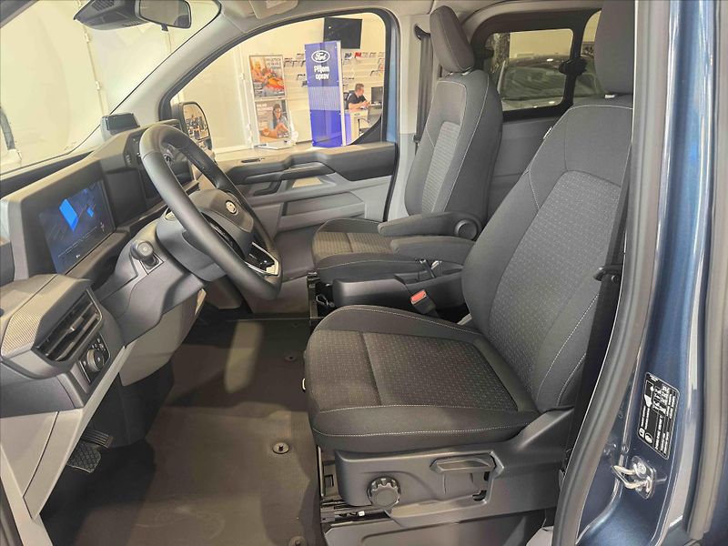 Ford Transit Custom (2026) 2,5 Kombi Van TREND 320 L2 eCV - fotka 7 z 13