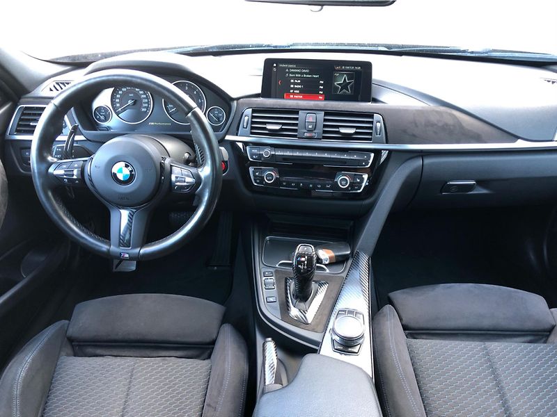 BMW Řada 3 d xDrive M paket - fotka 5 z 28