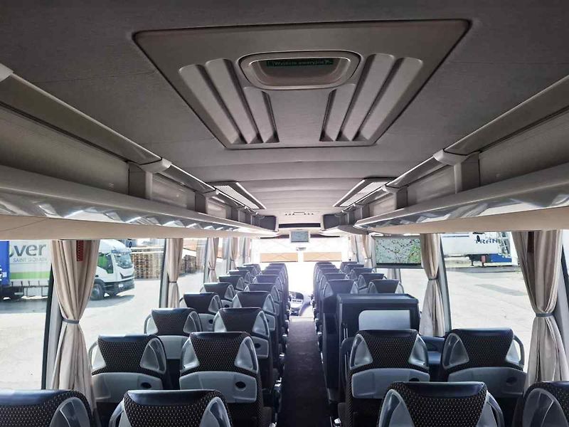 Setra S 515 HD včetně kufru na lyže - fotka 9 z 44