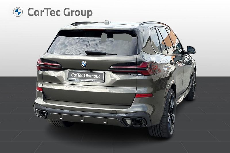 BMW X5 xDrive30d - fotka 7 z 10