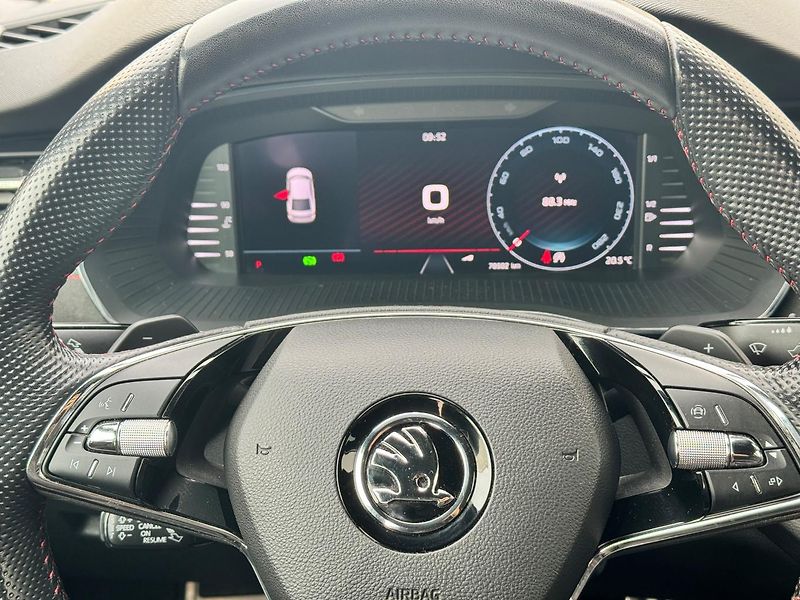 Škoda Octavia (2024) RS 2,0 TDI 147 KW AUT 4X4 - fotka 13 z 26