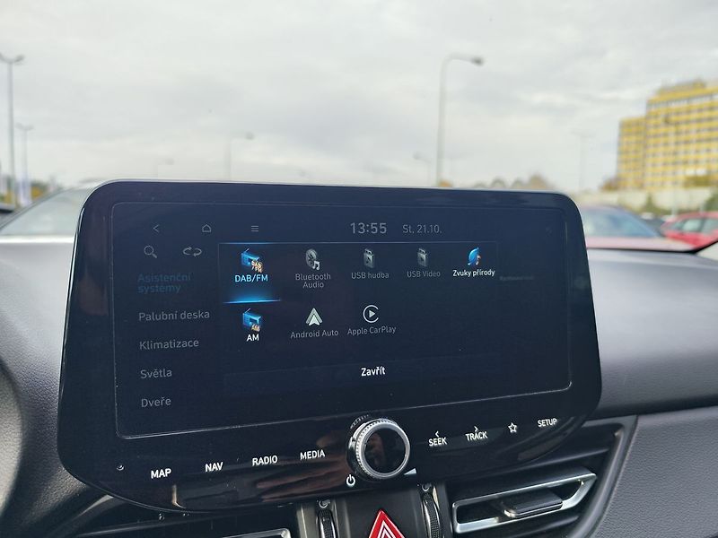 Hyundai i30 1.5 T-GDI/103kW Style DCT - fotka 17 z 34
