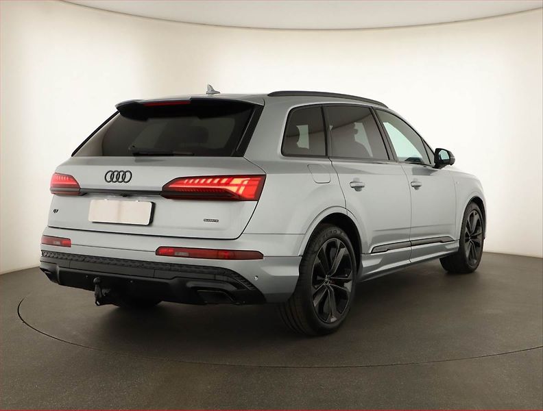 Audi Q7 (2026) 50 TDI, Vzduch, Head Up - fotka 5 z 20