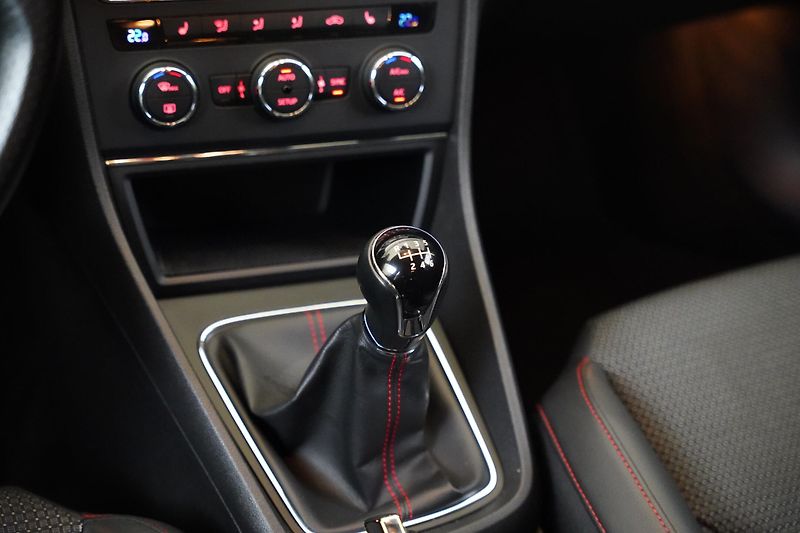 Seat Leon - fotka 27 z 27