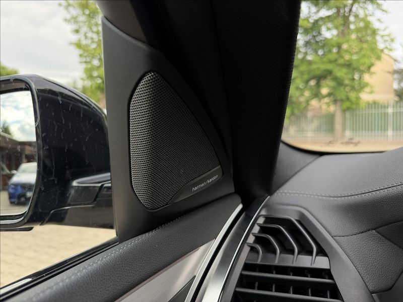 BMW X4 M40d xDrive - fotka 26 z 33