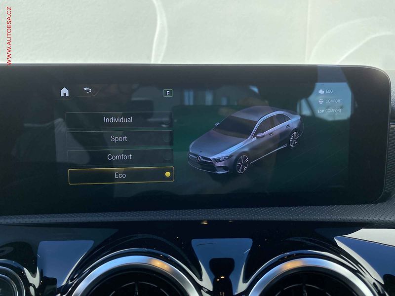 Mercedes-Benz Třídy A (2022) 1.3 CGi A 180, ČR, AT, LED - fotka 23 z 24