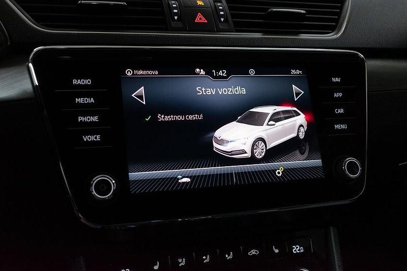 Škoda Superb 2.0 TDI 147kW STYLE*DPH*ČR 1.M - fotka 34 z 44