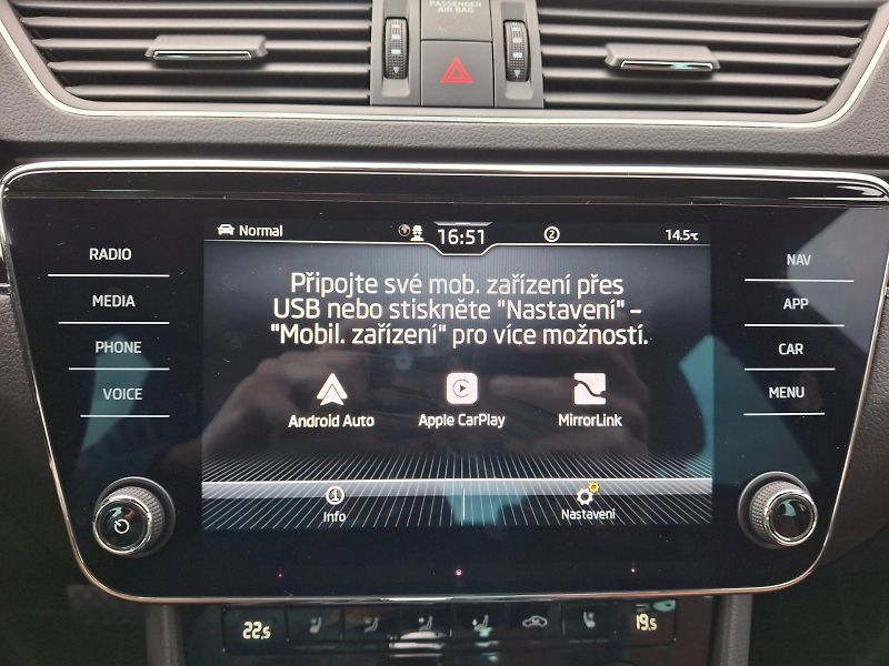 Škoda Superb (2023) Combi L&K DSG 2,0TDi 147kW - fotka 26 z 35