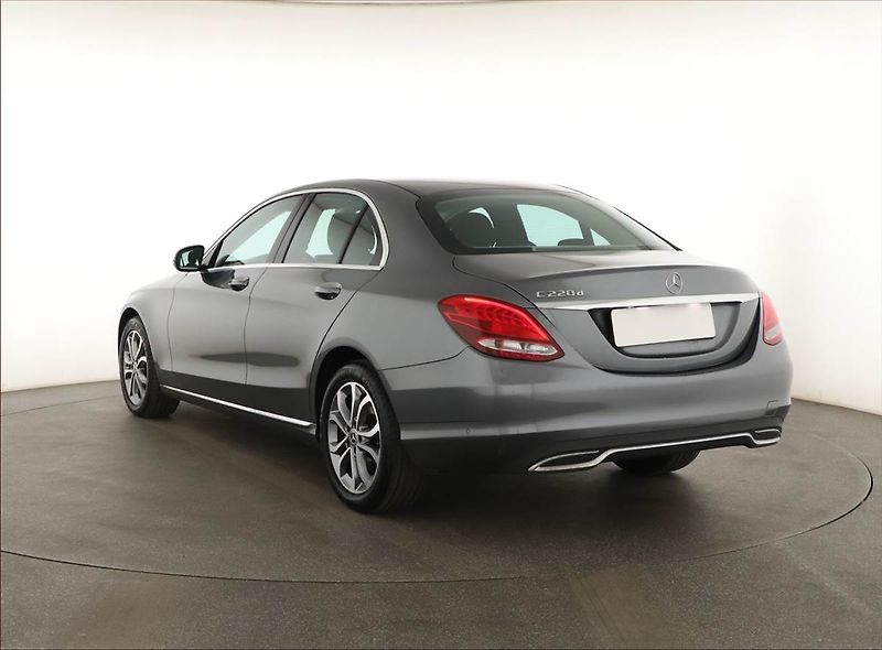 Mercedes-Benz Třídy C (2017) C 220 d, Automat - fotka 4 z 20