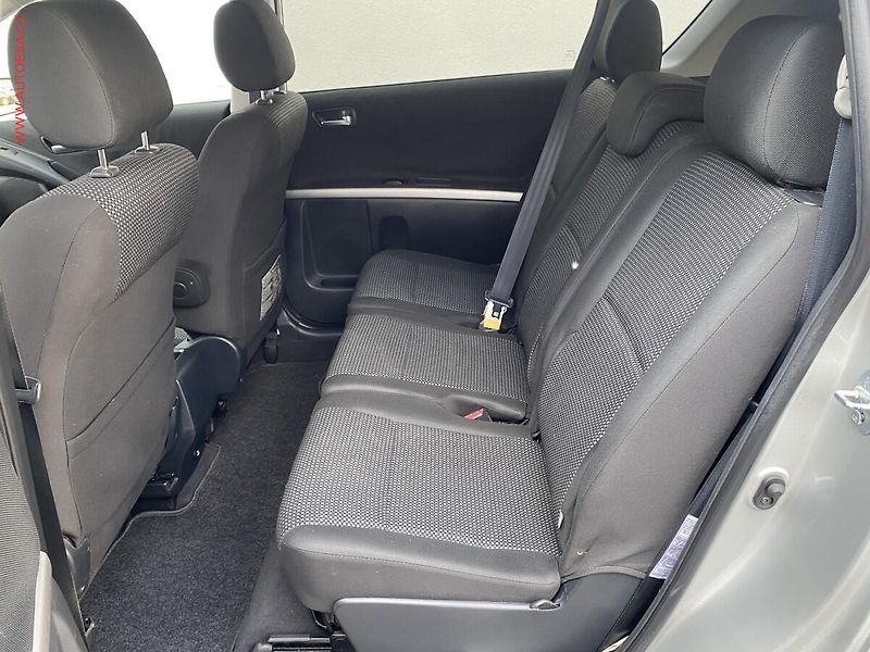 Toyota Corolla Verso (2008) 2.2 D-4D, AC, TZ, park.asist - fotka 10 z 16