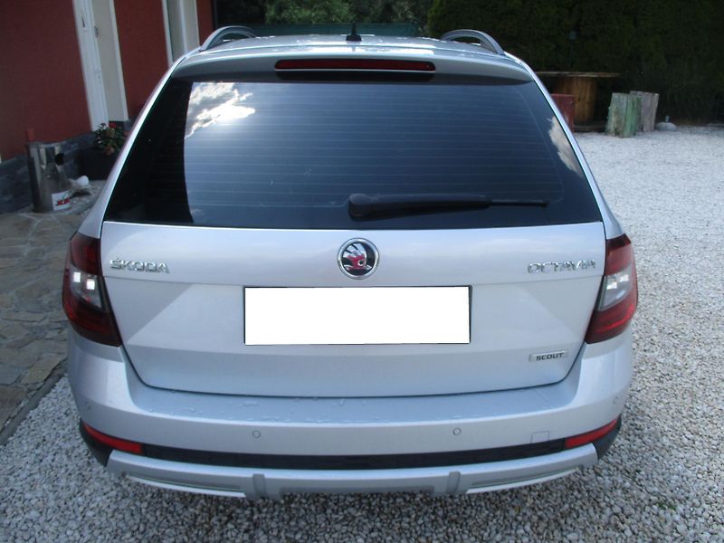 Škoda Octavia 2.0 TDi SCOUT 1.MAJ ČR - fotka 4 z 46