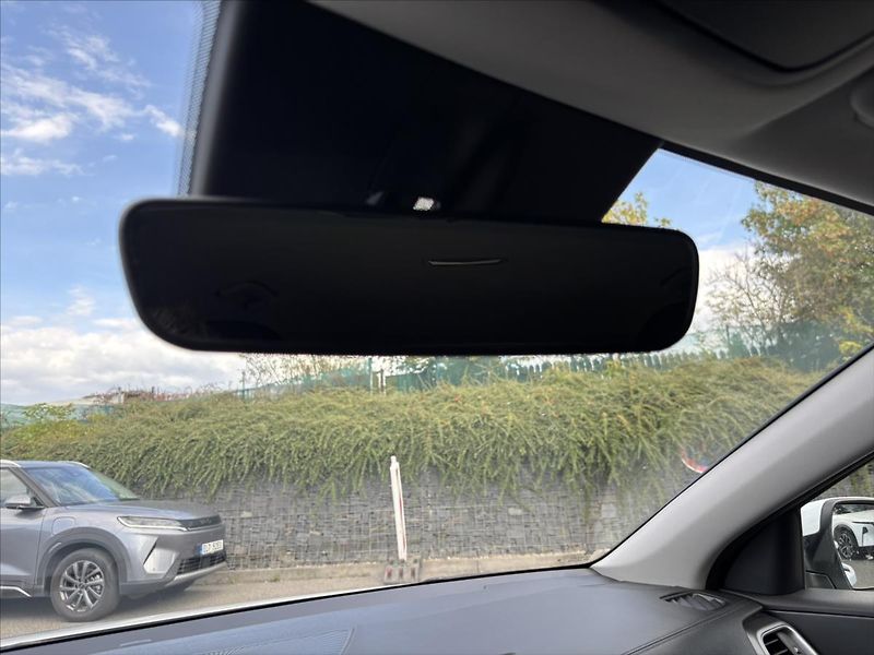 Kia Ceed 1,5 TGDi AT TOP ZÁRUKA CARPLAY - fotka 36 z 42